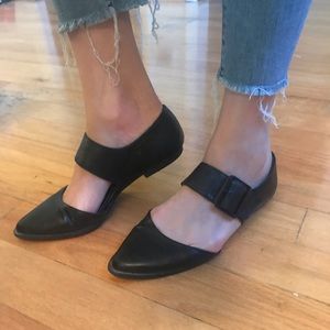 Kenneth Cole Reaction Pointed Toe Buckle Flats